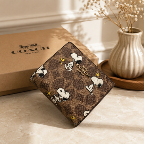Coach x Peanuts Snap Wallet in Signature Canvas with Snoopy Print – Compact Designer Wallet CBN32