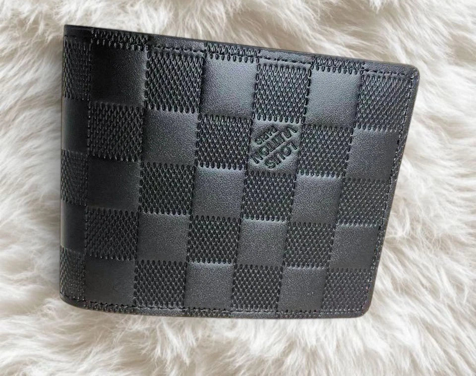 Men's Damier Infini Leather Multiple Wallet – Slim Card & Cash Holder | Louis Vuitton